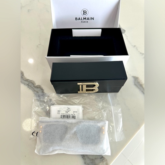 Balmain Sunglasses - Picture 10 of 11